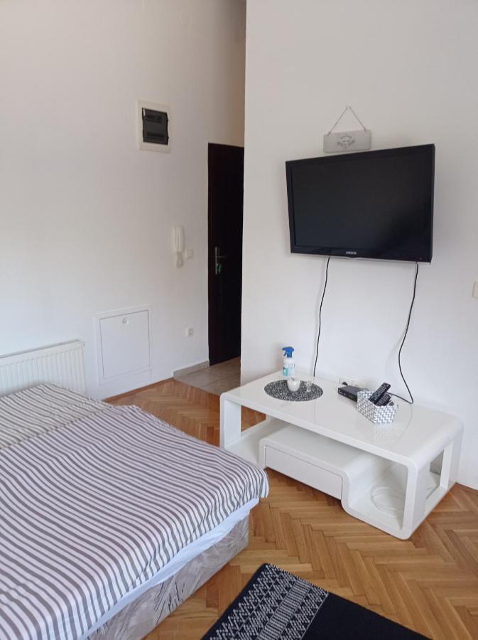Donata Apartment Osijek Exterior foto
